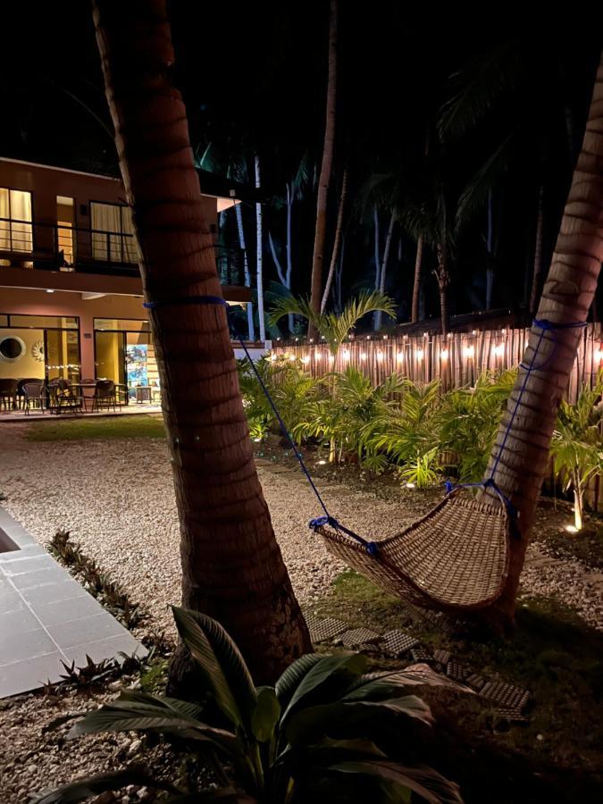 Southseas Beach Resort And Dive Center Santander Exterior photo