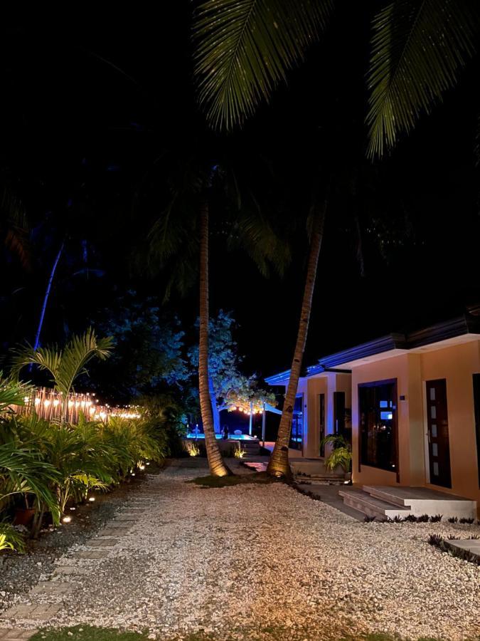 Southseas Beach Resort And Dive Center Santander Exterior photo