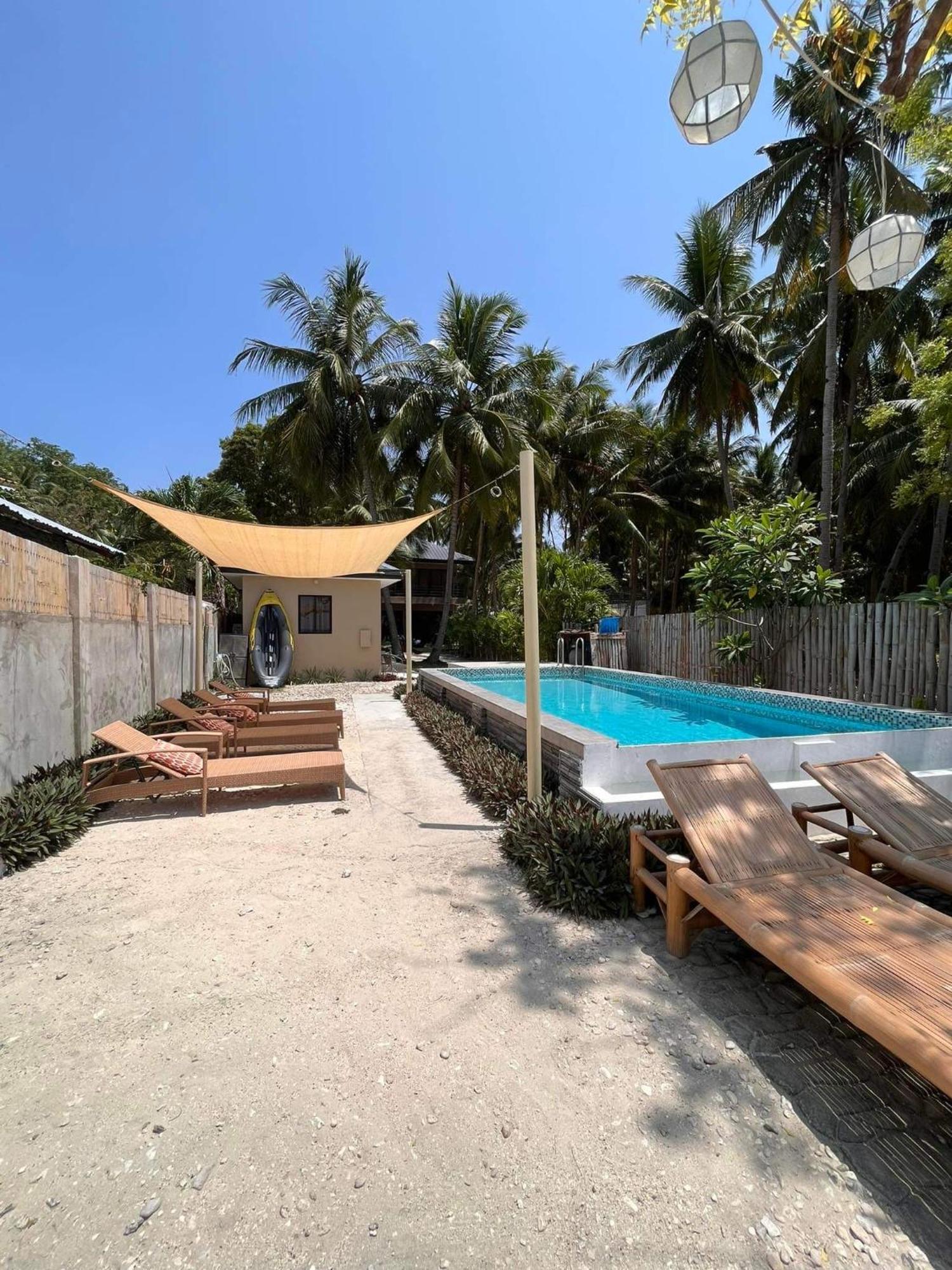 Southseas Beach Resort And Dive Center Santander Exterior photo